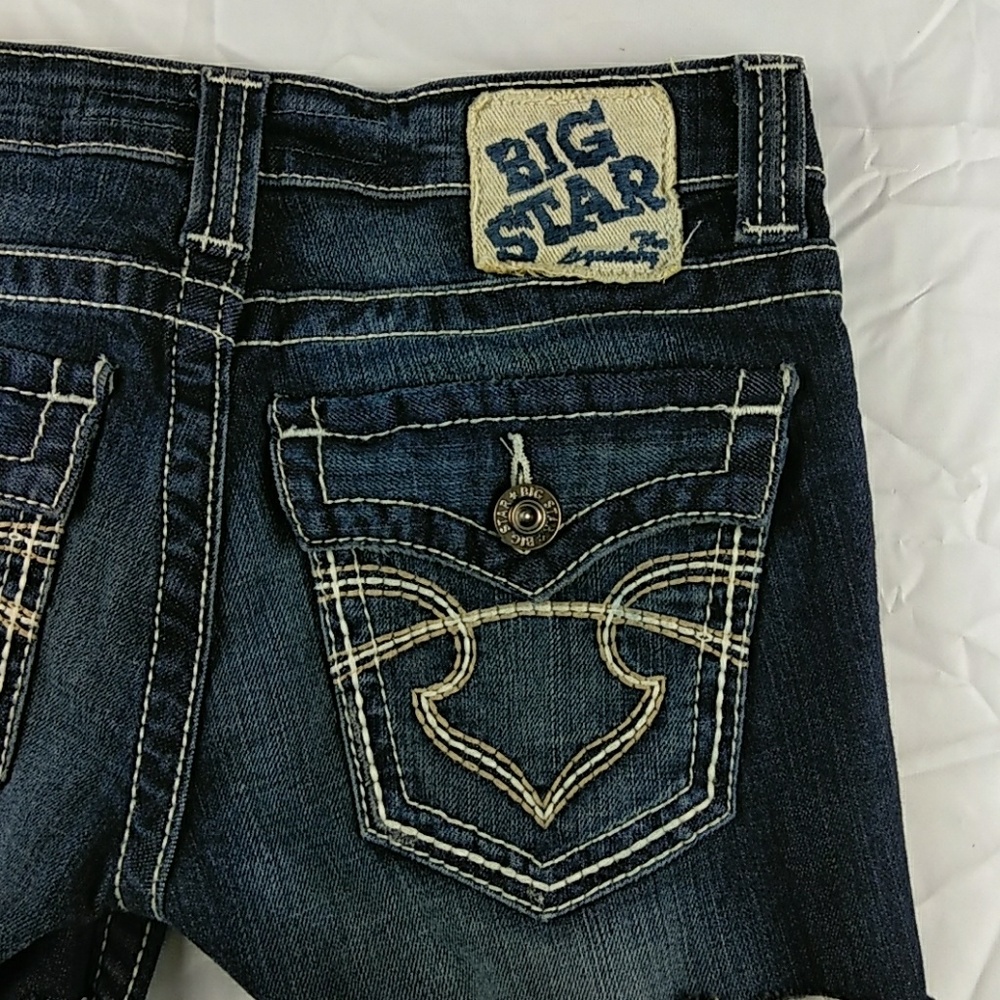 BIG STAR Remy Low Rise Fit Cut up Jean Shorts 25R - Picture 3 of 5